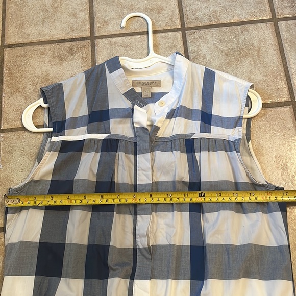 Sleeveless Burberry dress - Picture 7 of 10